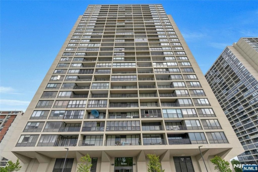Rarely Available! Stunning 2-Bed, 2-Bath Apartment with - Beach Other for sale in Fort Lee, New Jersey on Beachhouse.com