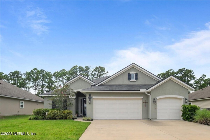 This spacious home in The Trails at Bent Creek offers an - Beach Home for sale in Jacksonville, Florida on Beachhouse.com