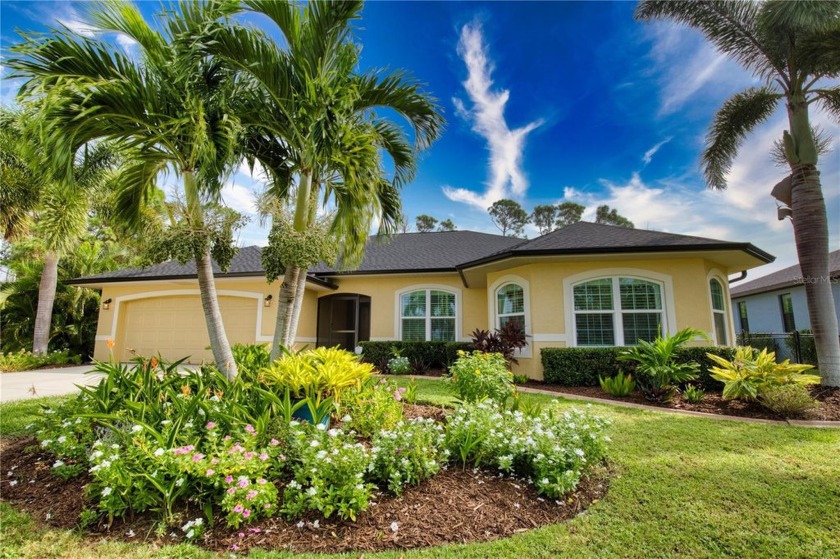 Welcome home! This 3 bedroom, 2.5 bath oasis is over 2200 sq ft - Beach Home for sale in Rotonda West, Florida on Beachhouse.com