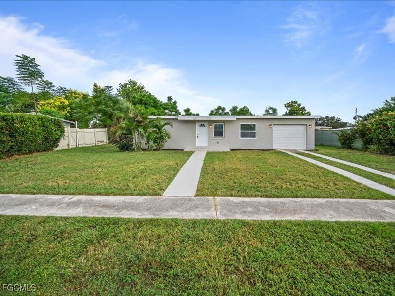 Charming 3-bedroom, 2-bathroom home nestled in the heart of Port - Beach Home for sale in Port Charlotte, Florida on Beachhouse.com