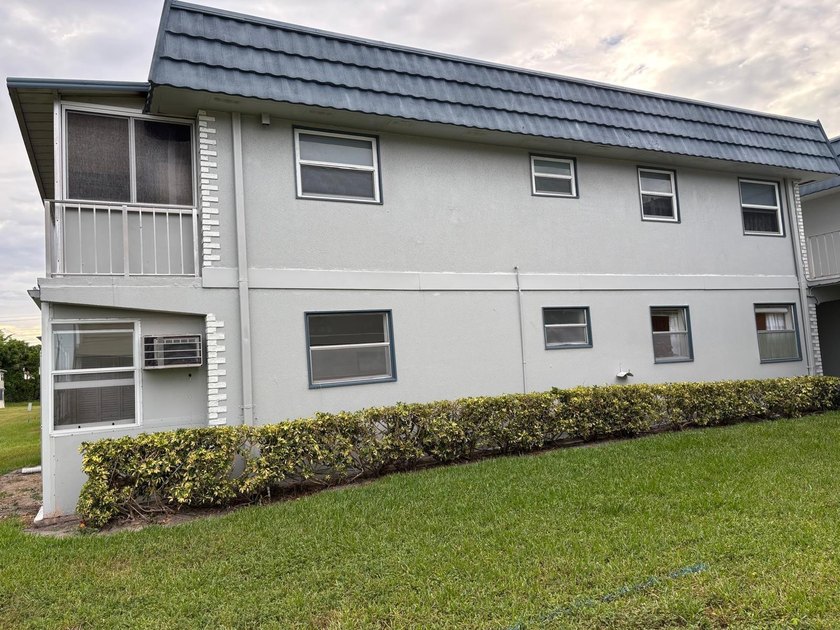 Welcome to this beautifully maintained 2-bedroom, 2-bath condo - Beach Condo for sale in Delray Beach, Florida on Beachhouse.com