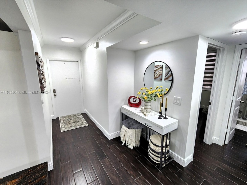 Gorgeous and completely renovated 2 bedroom, 2 bath apartment in - Beach Condo for sale in Margate, Florida on Beachhouse.com