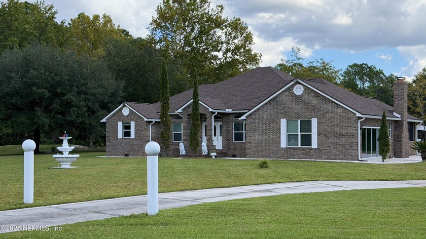 Rare find in Duval County! This private 3.29-acre estate - Beach Home for sale in Jacksonville, Florida on Beachhouse.com