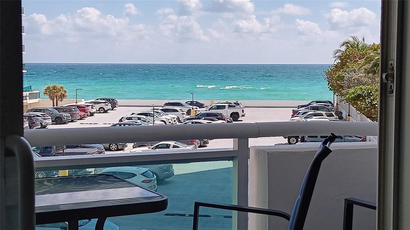 LOW PRICE WITH DIRECT OCEAN VIEWS!! RESORT LIVING EVERY DAY! * - Beach Condo for sale in Hollywood, Florida on Beachhouse.com