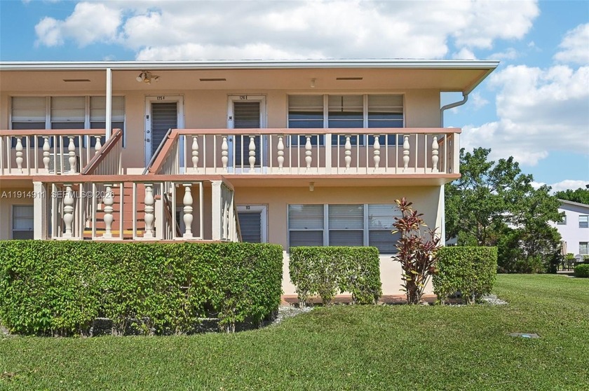Charming corner 1BR/1.5BA furnished condo in the desirable - Beach Condo for sale in West Palm Beach, Florida on Beachhouse.com