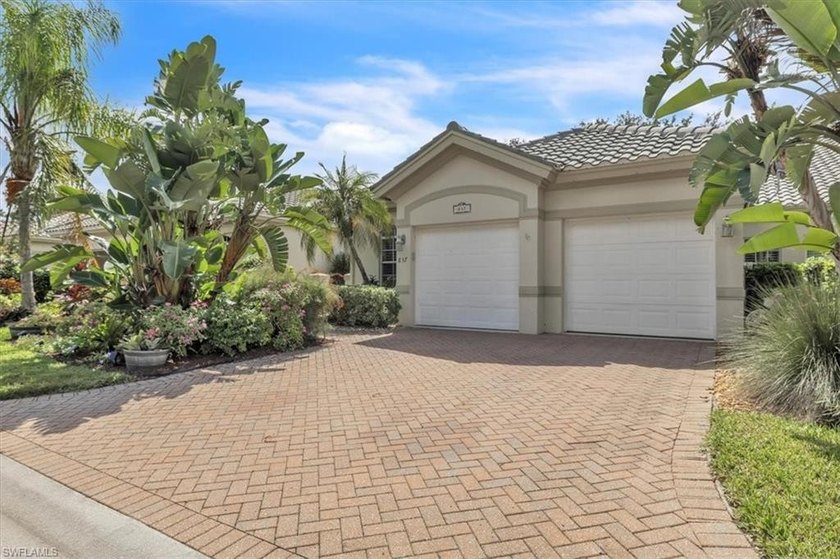 Offering a 4 bedroom home at the 3 bedroom price! This garden of - Beach Home for sale in Naples, Florida on Beachhouse.com