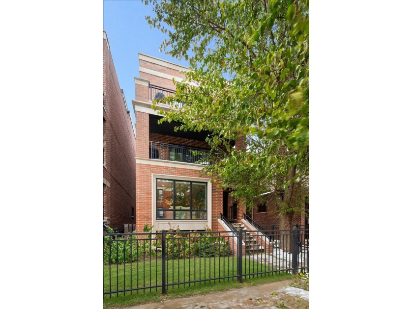 Beautiful newer construction 4 bed/2.1 bath brick home situated - Beach Home for sale in Chicago, Illinois on Beachhouse.com