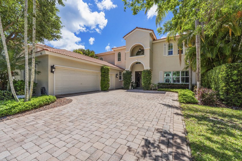 NEW EVERYTHING! Welcome home to this meticulously cared for - Beach Home for sale in Palm Beach Gardens, Florida on Beachhouse.com