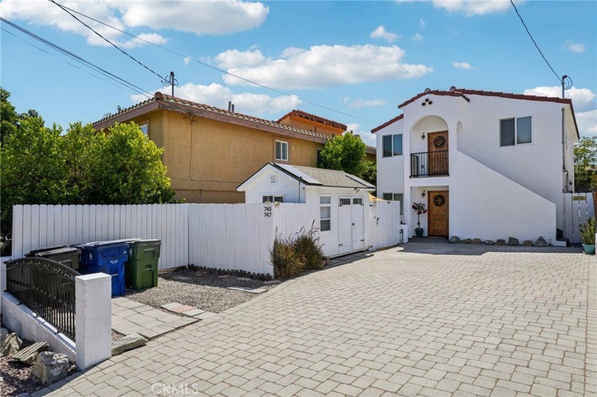 Amazing opportunity to own a completely rebuilt duplex, perfect - Beach Townhome/Townhouse for sale in San Pedro, California on Beachhouse.com