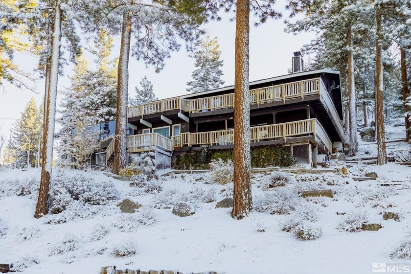 3,781 sq/ft residence includes 3 bedrooms, 4.5 bathrooms with - Beach Home for sale in Glenbrook, Nevada on Beachhouse.com