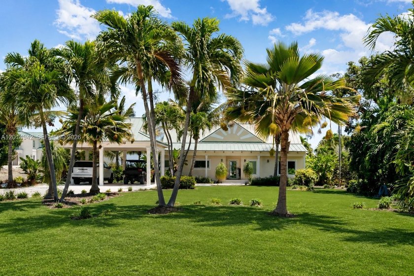 Set along prestigious Millionaire's Row in Tavernier, 88835 Old - Beach Home for sale in Tavernier, Florida on Beachhouse.com
