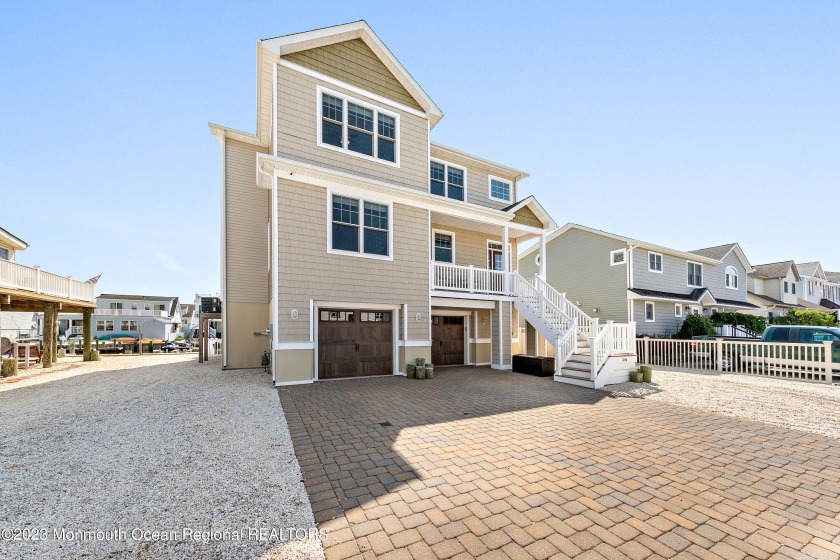 Welcome home! This stunning better than new home built in 2017 - Beach Home for sale in Manahawkin, New Jersey on Beachhouse.com