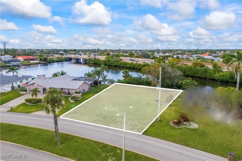 RARE OPPORTUNITY to build the house of your dreams on 102 ft of - Beach Lot for sale in Cape Coral, Florida on Beachhouse.com