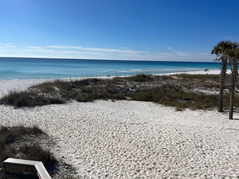 Beachfront paradise found!  Serving up nearly 14,000 square feet - Beach Lot for sale in Destin, Florida on Beachhouse.com