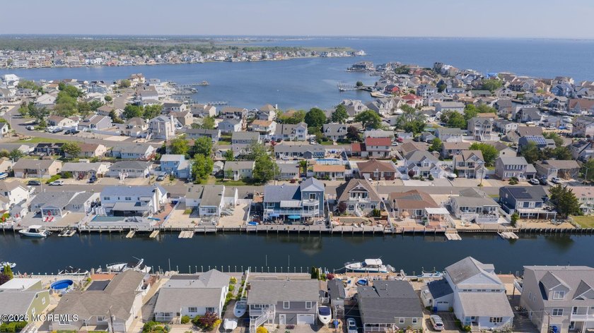 Welcome to your premier waterfront residence, where space, depth - Beach Home for sale in Toms River, New Jersey on Beachhouse.com