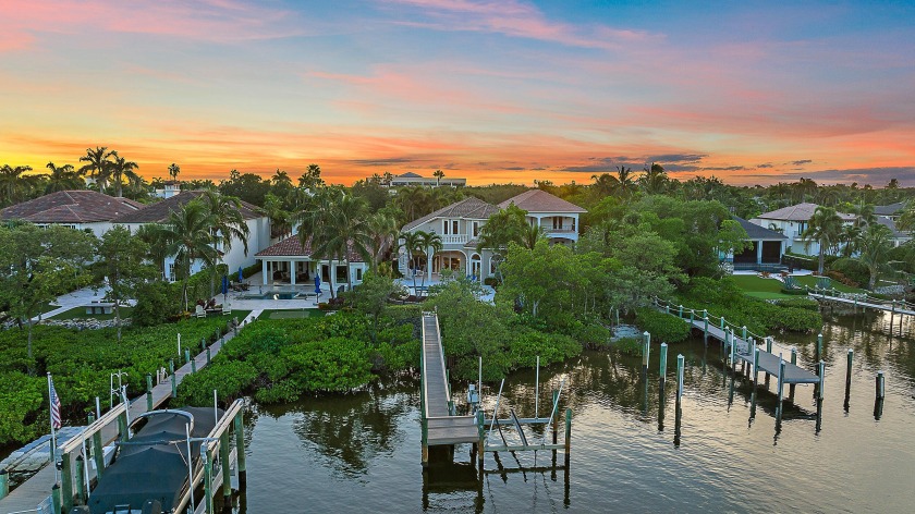 BOATERS DELIGHT Nestled on the pristine Intracoastal Waterway - Beach Home for sale in Jupiter, Florida on Beachhouse.com