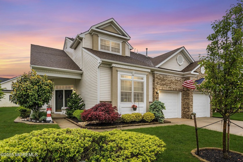 Meticulously maintained Grand Cypress Model with 3 beds 3 full - Beach Home for sale in Waretown, New Jersey on Beachhouse.com