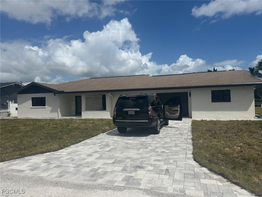 BOATERS PARADISE SAILBOAT WATERFRONT HOME WITH DOCK ONLY MINUTES - Beach Home for sale in Port Charlotte, Florida on Beachhouse.com