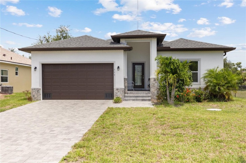 This exquisite 3-bedroom, 2-bathroom Waterfront Canal Home is a - Beach Home for sale in Rotonda West, Florida on Beachhouse.com