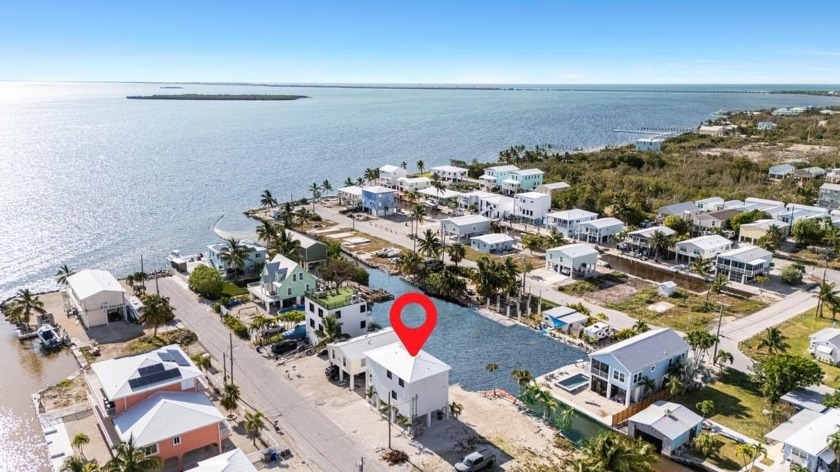 This all-concrete, meticulously designed 3-bedroom, 2.5-bath - Beach Home for sale in Big Pine Key, Florida on Beachhouse.com