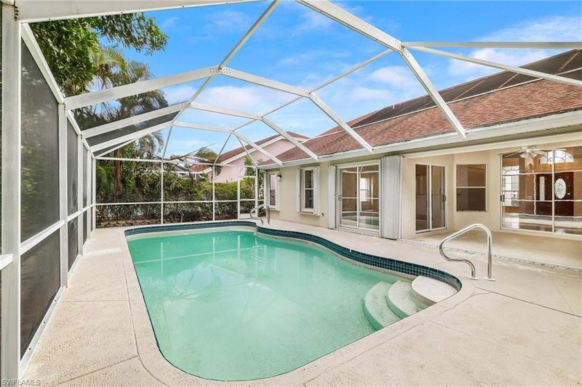 This 3-bedroom plus den, 2-bath single-family home in Crown - Beach Home for sale in Naples, Florida on Beachhouse.com