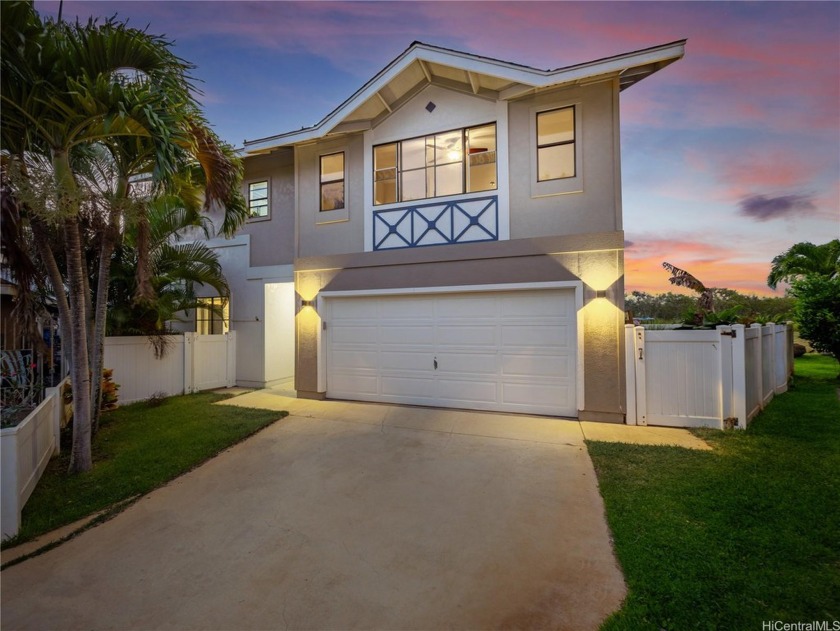 Prime living in Royal Kunia with this exceptional 3-bedroom - Beach Home for sale in Waipahu, Hawaii on Beachhouse.com