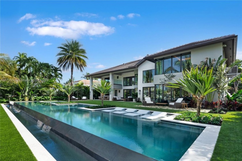 Villa Encanto: Redefining an exceptional, contemporary lifestyle - Beach Home for sale in Hallandale Beach, Florida on Beachhouse.com