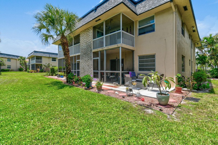This is a fantastic 55+ community featuring two-story buildings - Beach Condo for sale in Jupiter, Florida on Beachhouse.com