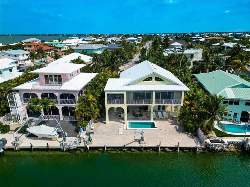 Exceptional waterfront pool home in Summerland Key! This - Beach Home for sale in Summerland Key, Florida on Beachhouse.com