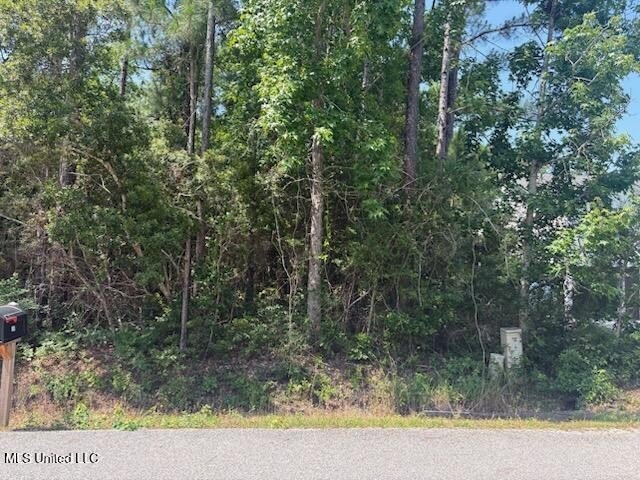 This lot is the perfect canvas for your dream home in the - Beach Lot for sale in Pass Christian, Mississippi on Beachhouse.com