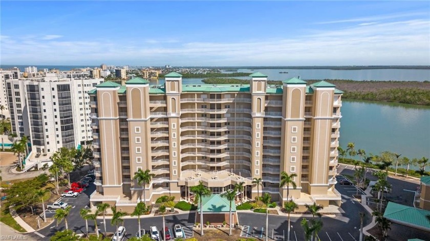 Highly Desirable and Sought after 3 Bedroom, 2 bath, END UNIT in - Beach Condo for sale in Fort Myers Beach, Florida on Beachhouse.com