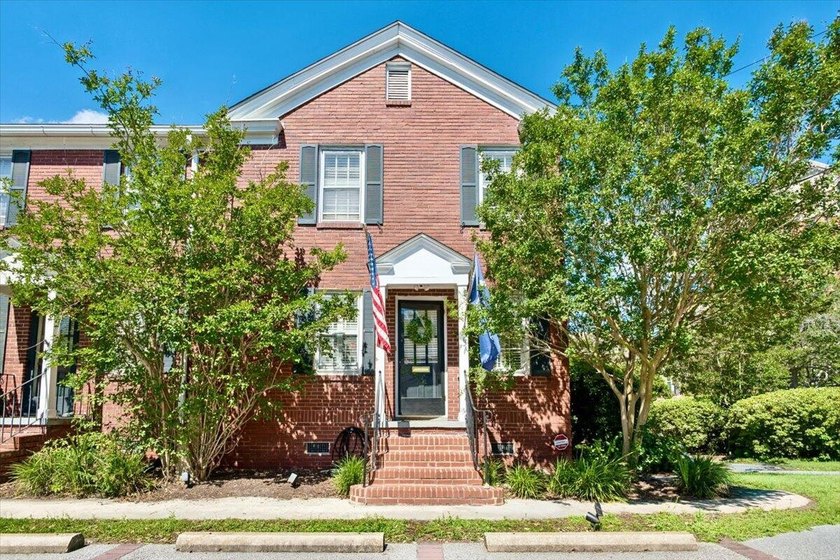 South of Broad. Broad Street. An address recognized around the - Beach Townhome/Townhouse for sale in Charleston, South Carolina on Beachhouse.com