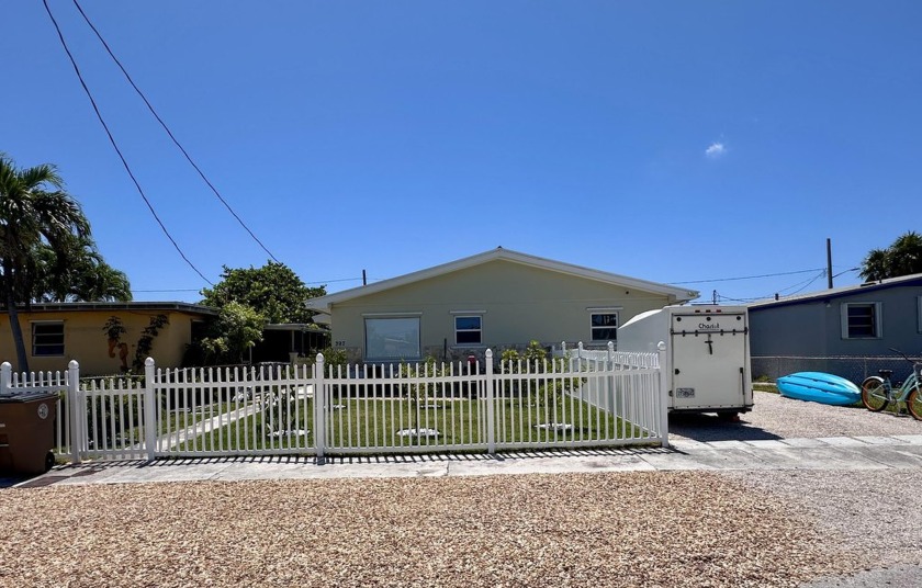 Stock Island Gem! Live the Key West life only 4 miles away from - Beach Home for sale in Stock Island, Florida on Beachhouse.com