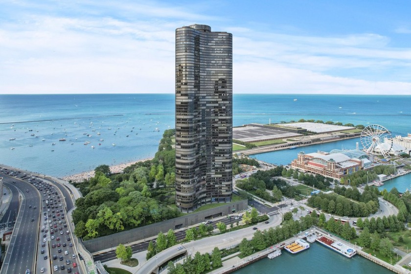 Luxurious Condo on the 63rd Floor with Unmatched Views at Lake - Beach Home for sale in Chicago, Illinois on Beachhouse.com