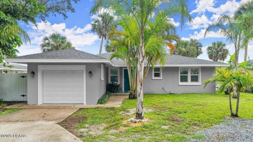 This stunning riverfront home has been completely redone from - Beach Home for sale in Port Orange, Florida on Beachhouse.com