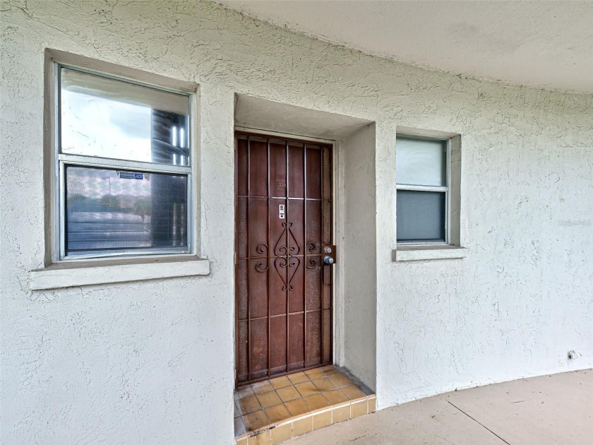 One or more photo(s) has been virtually staged. Discover the - Beach Condo for sale in Venice, Florida on Beachhouse.com