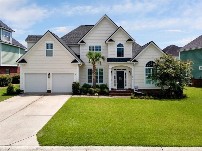 Welcome to your dream home, where comfort meets elegance in - Beach Home for sale in Wando, South Carolina on Beachhouse.com