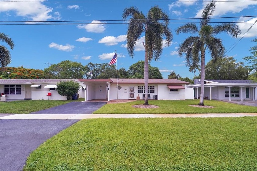 Welcome to paradise. Nestled in a quiet neighborhood this 2 - Beach Home for sale in Hollywood, Florida on Beachhouse.com