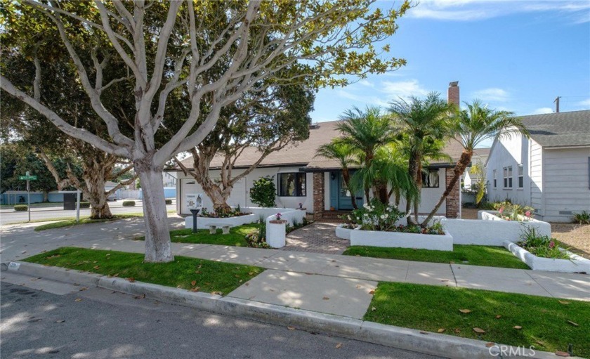 Welcome to this stunning 4-bedroom, 3.5-bathroom single-family - Beach Home for sale in Redondo Beach, California on Beachhouse.com