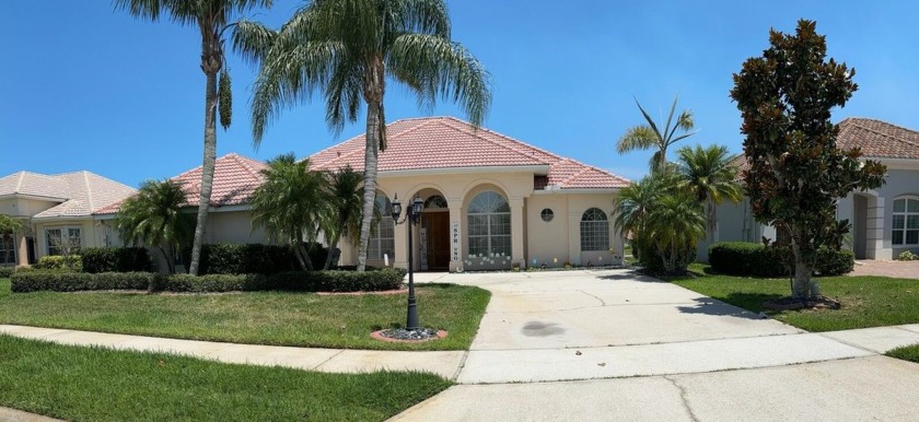 2000 Custom CONCRETE Block with Stucco Exterior home Offers 4 - Beach Home for sale in Rockledge, Florida on Beachhouse.com