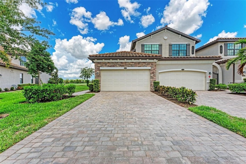 One or more photo(s) has been virtually staged. DRASTIC PRICE - Beach Condo for sale in Bradenton, Florida on Beachhouse.com