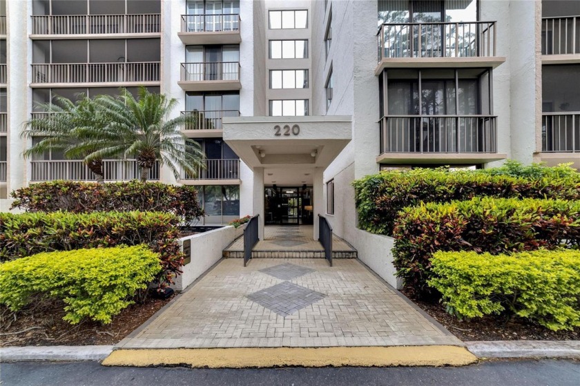 Country Club living at its finest! Welcome to the Belleair - Beach Condo for sale in Belleair Beach, Florida on Beachhouse.com