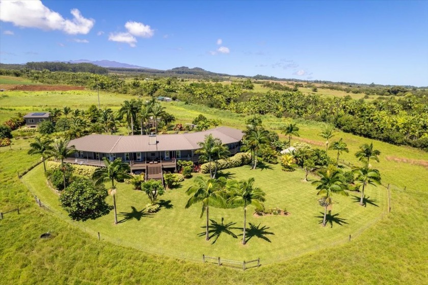 A self-sufficient Hamakua Coast ranch estate with expansive - Beach Home for sale in Pepeekeo, Hawaii on Beachhouse.com