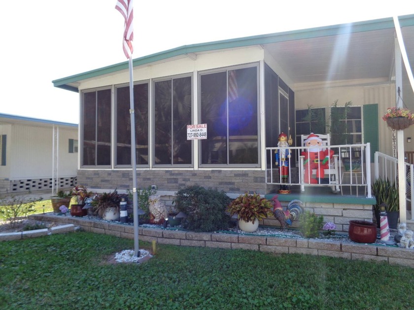 BEAUTIFUL CURB APPEAL, VERY NICE AND WELL KEPT HOME. F YOU HAVE - Beach Home for sale in New Port Richey, Florida on Beachhouse.com