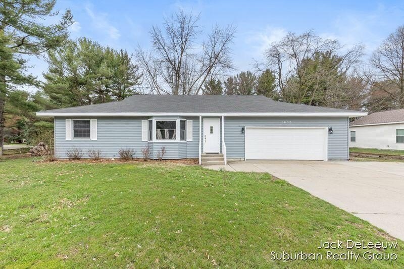 Located on Holland's north side, this 3-bedroom 2.5 bath home - Beach Home for sale in Holland, Michigan on Beachhouse.com