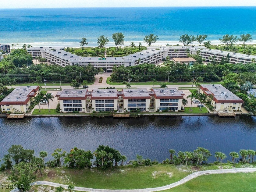 Enjoy breathtaking views and easy beach access with this - Beach Condo for sale in Sanibel, Florida on Beachhouse.com