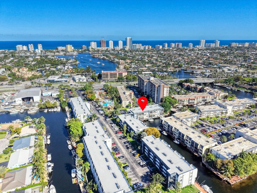 BEST VALUE in Island Club on TOP-FLOOR and Move-in Ready. This - Beach Condo for sale in Pompano Beach, Florida on Beachhouse.com