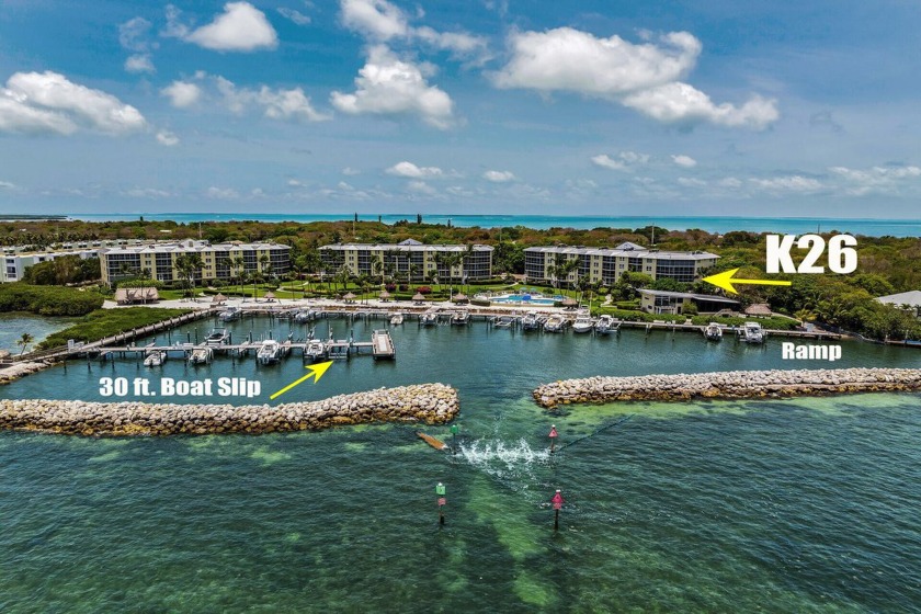 Yes, it has a Boat Slip! Ocean Harbour 3/2 ocean view condo with - Beach Condo for sale in Plantation Key, Florida on Beachhouse.com