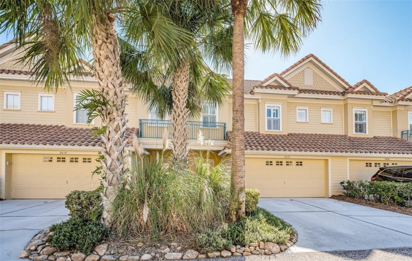 Under contract-accepting backup offers. Embrace the Good Life in - Beach Townhome/Townhouse for sale in Palm Harbor, Florida on Beachhouse.com