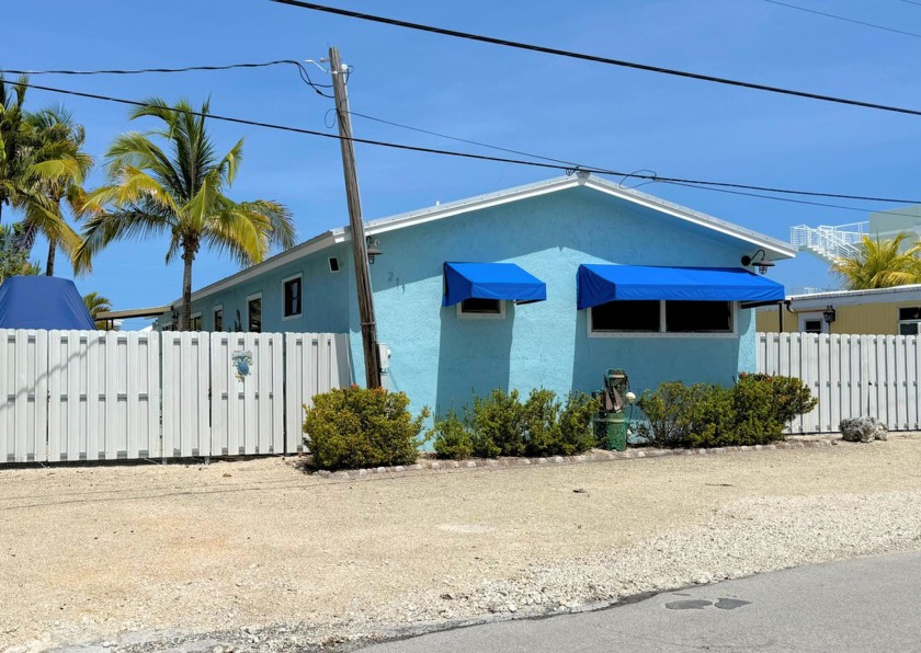 Discover the perfect blend of comfort and waterfront living in - Beach Home for sale in Key Largo, Florida on Beachhouse.com